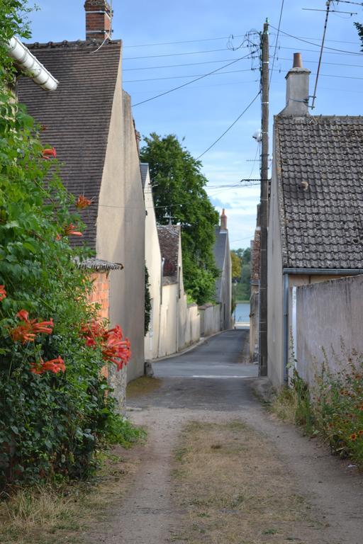 Gite Du Port Châteauneuf-sur-Loire Eksteriør bilde