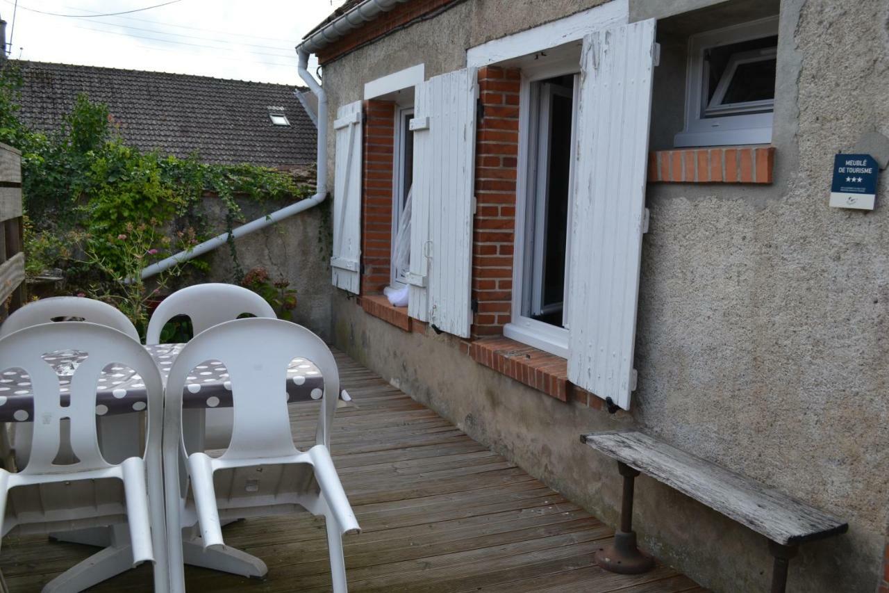 Gite Du Port Châteauneuf-sur-Loire Eksteriør bilde